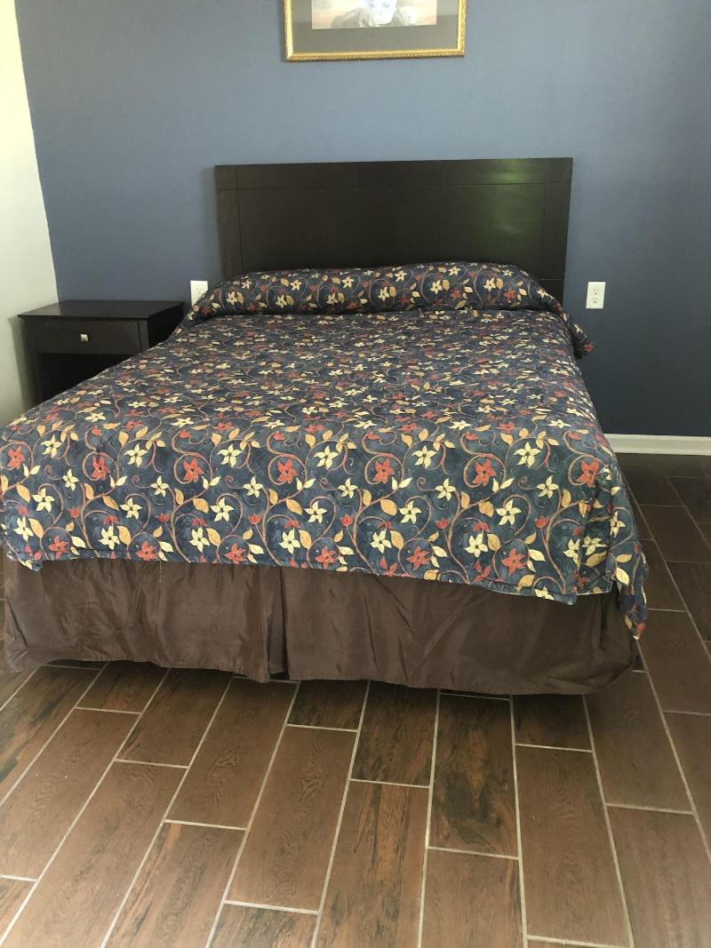 Economy Inn image