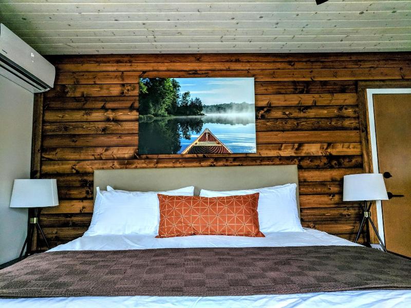 Riverside Inn image