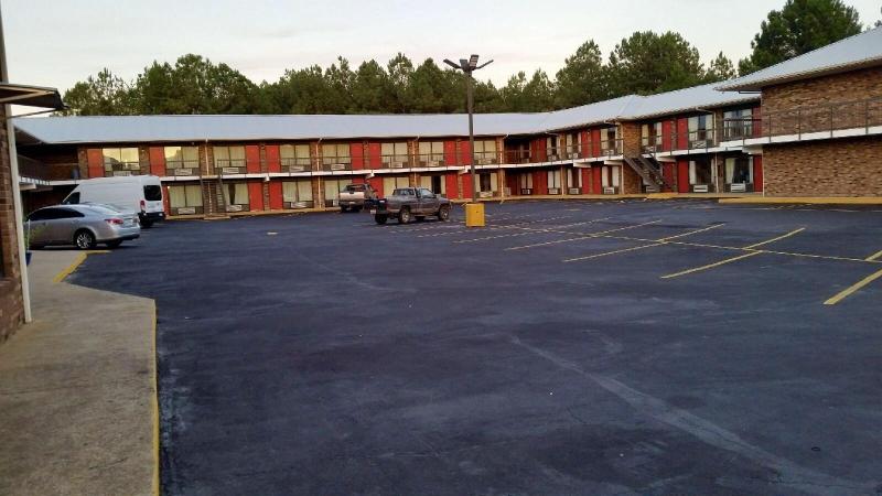 American Inn — general view