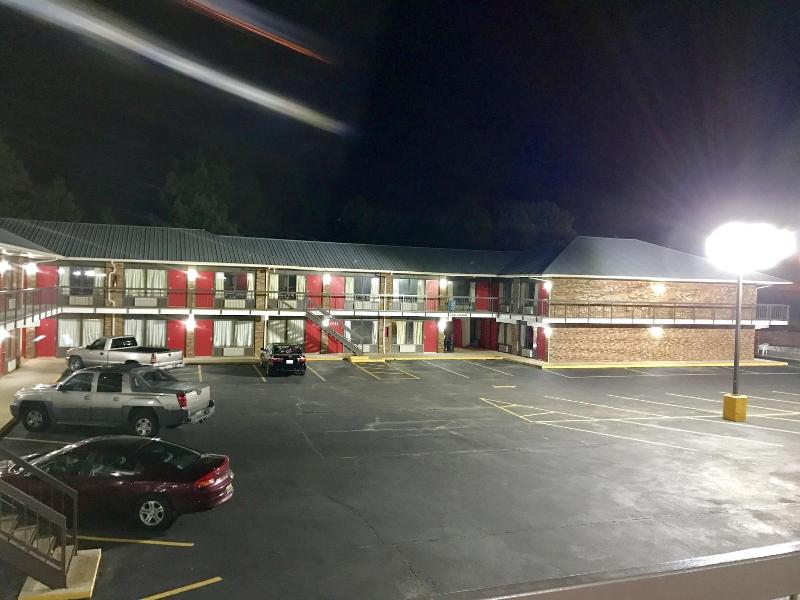 American Inn — general view
