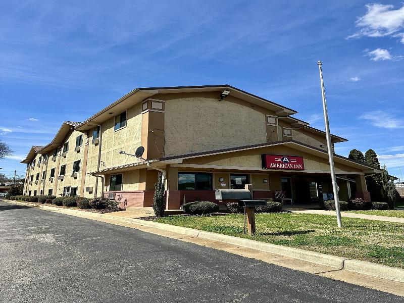 American Inn image