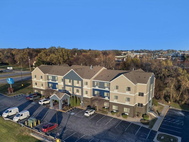 Fairfield Inn Racine image