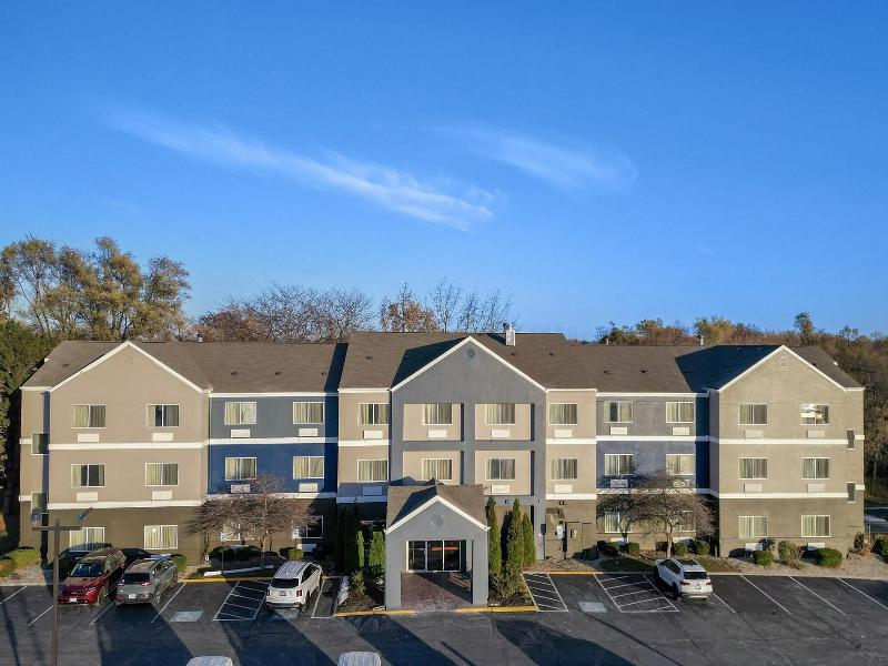 Fairfield Inn Racine image