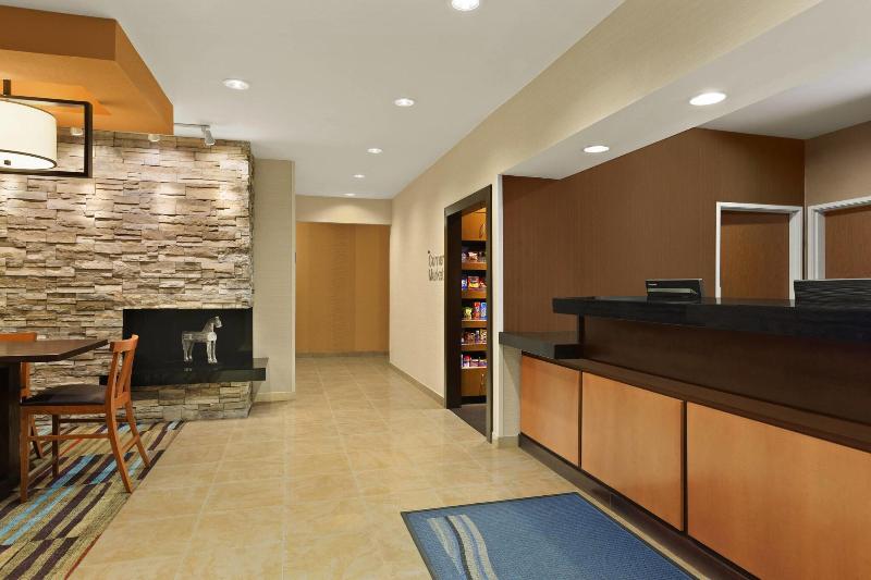 Fairfield Inn Racine image