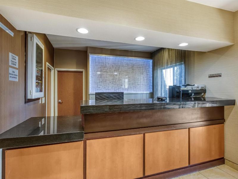 Fairfield Inn Racine image