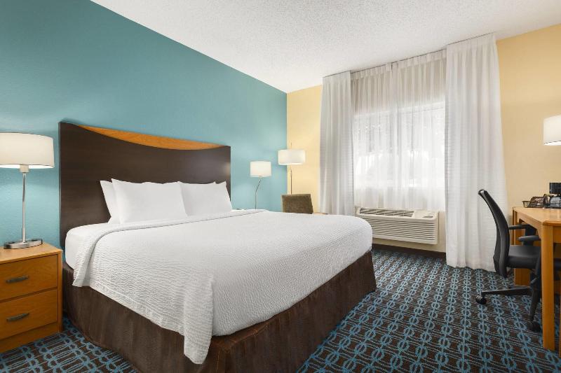 Fairfield Inn Racine image