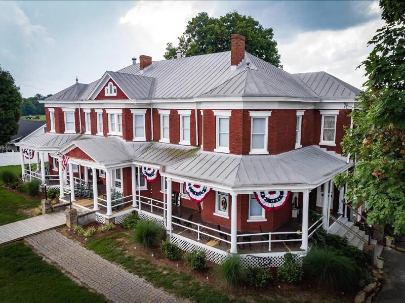 Grand Victorian Inn image