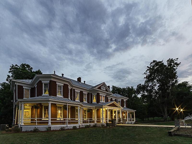 Grand Victorian Inn image