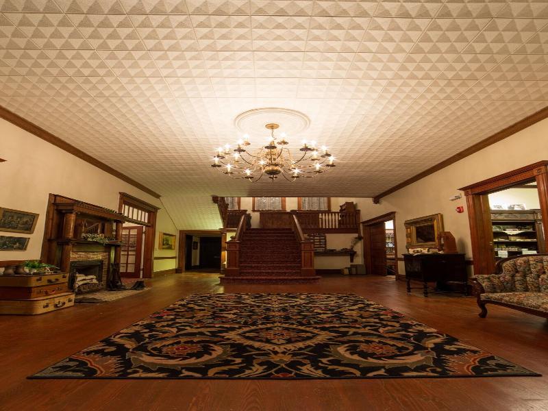 Grand Victorian Inn image