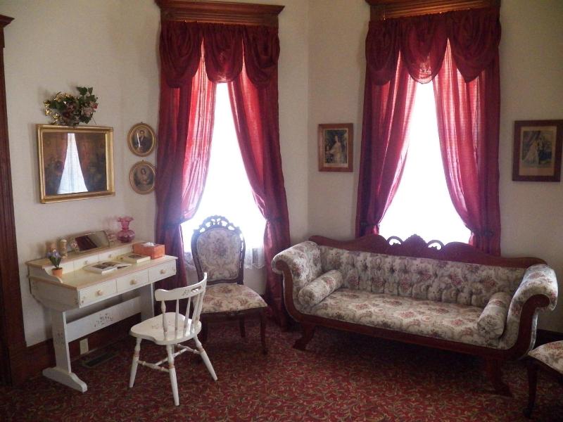 Grand Victorian Inn image