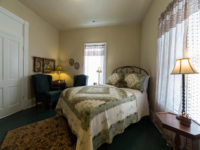Grand Victorian Inn image