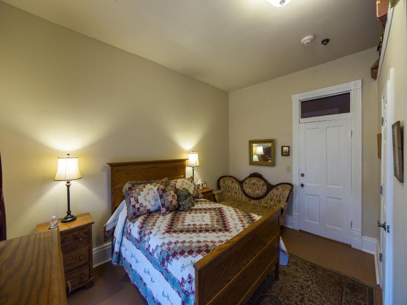 Grand Victorian Inn image