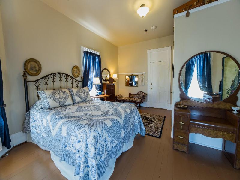 Grand Victorian Inn image