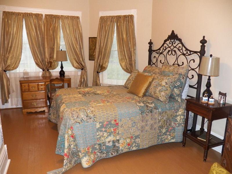 Grand Victorian Inn image