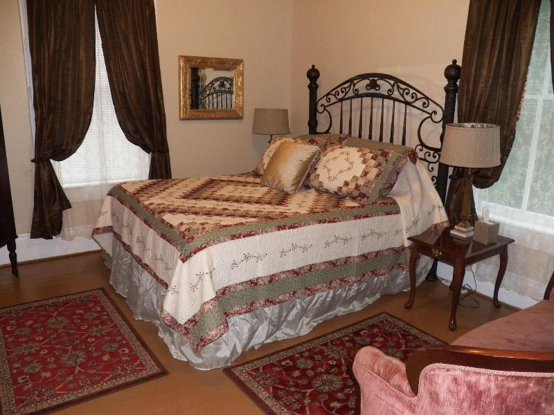 Grand Victorian Inn image