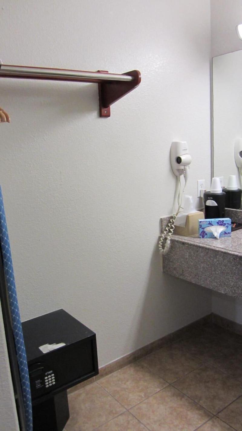Regency Inn image