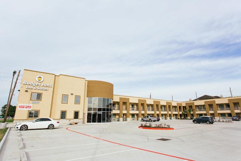 Budget Host Inn And Suites image