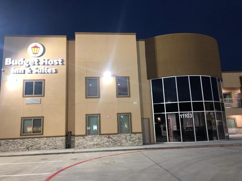Budget Host Inn And Suites image