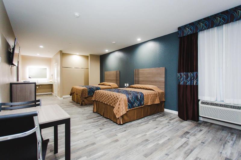 Budget Host Inn And Suites image