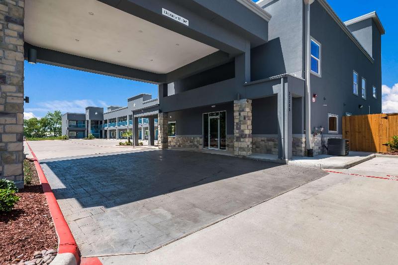 Americas Best Value Inn & Suites Porter North Hous image