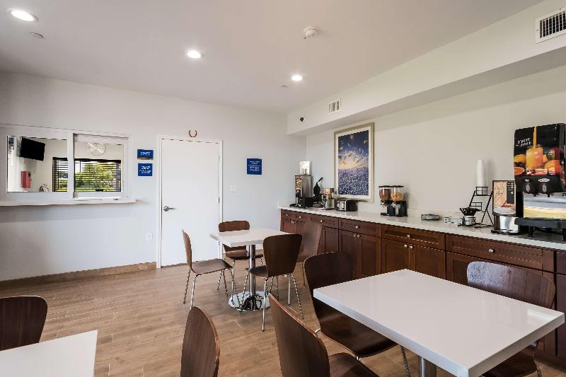 Americas Best Value Inn & Suites Porter North Hous image
