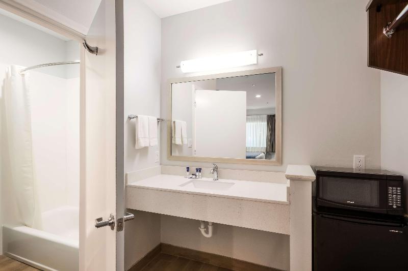 Americas Best Value Inn & Suites Porter North Hous image