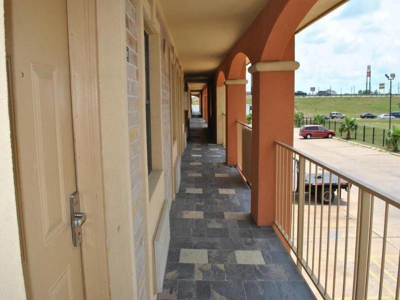 Executive Inn