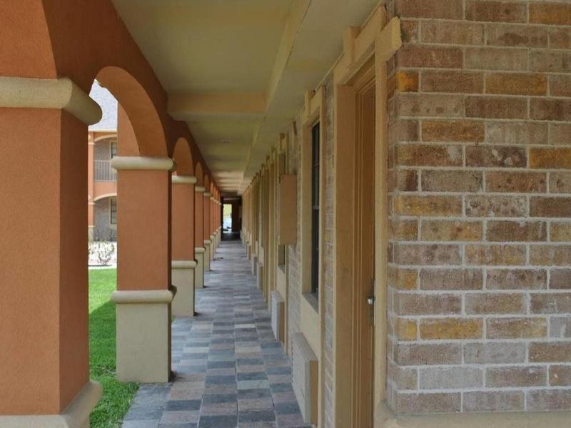 Executive Inn