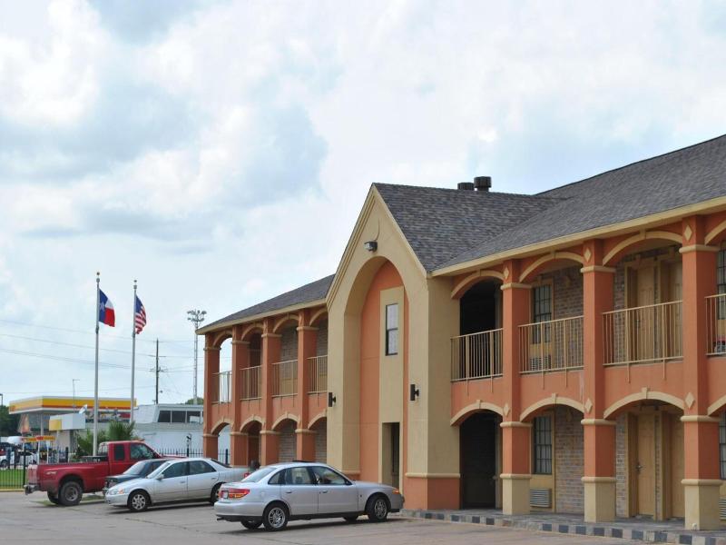 Executive Inn