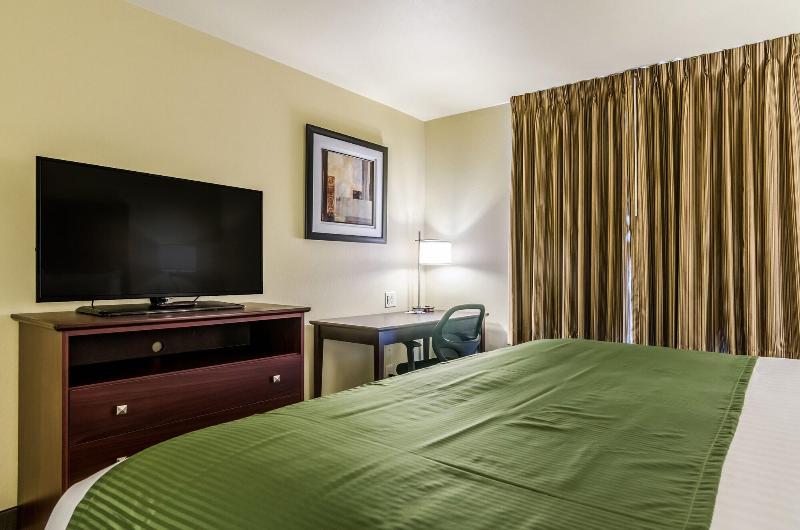 Cobblestone Inn & Suites - Ord image 9