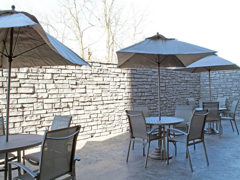 Fairfield Inn & Suites by Marriott St. Louis South image