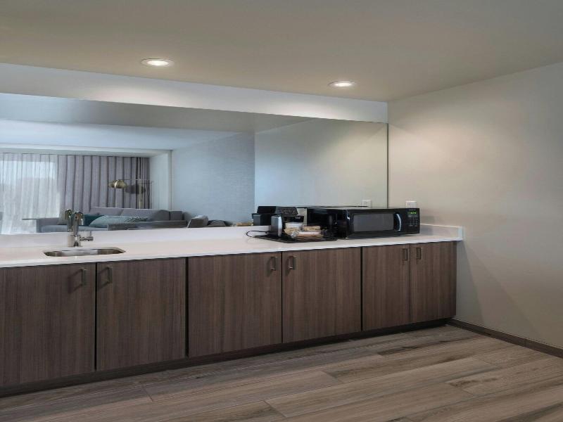 Courtyard by Marriott St. Louis Brentwood image