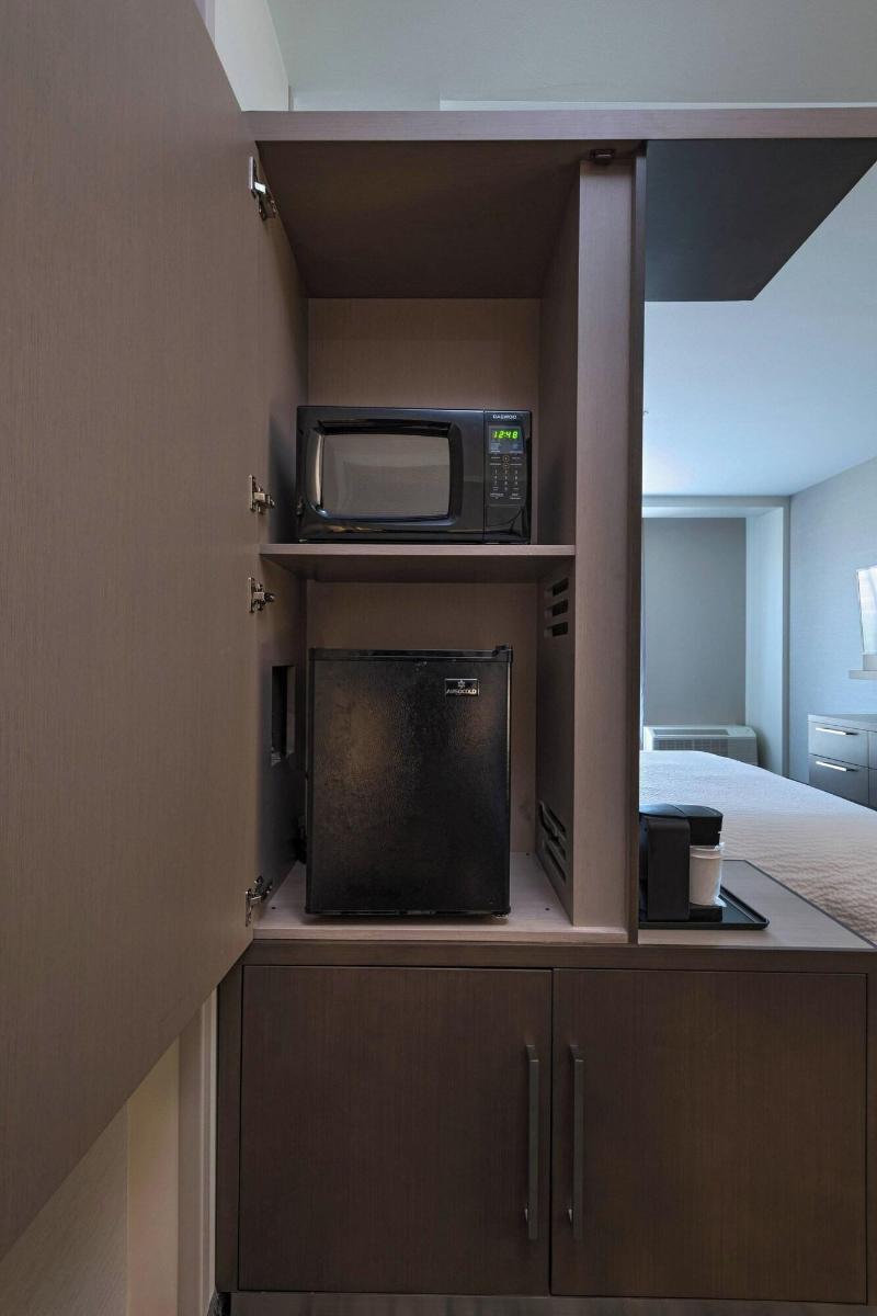 Courtyard by Marriott St. Louis Brentwood image