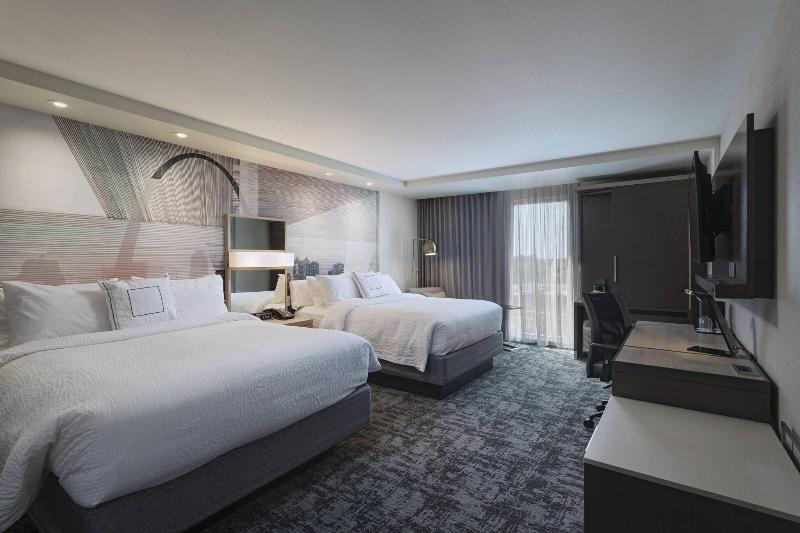 Courtyard by Marriott St. Louis Brentwood image