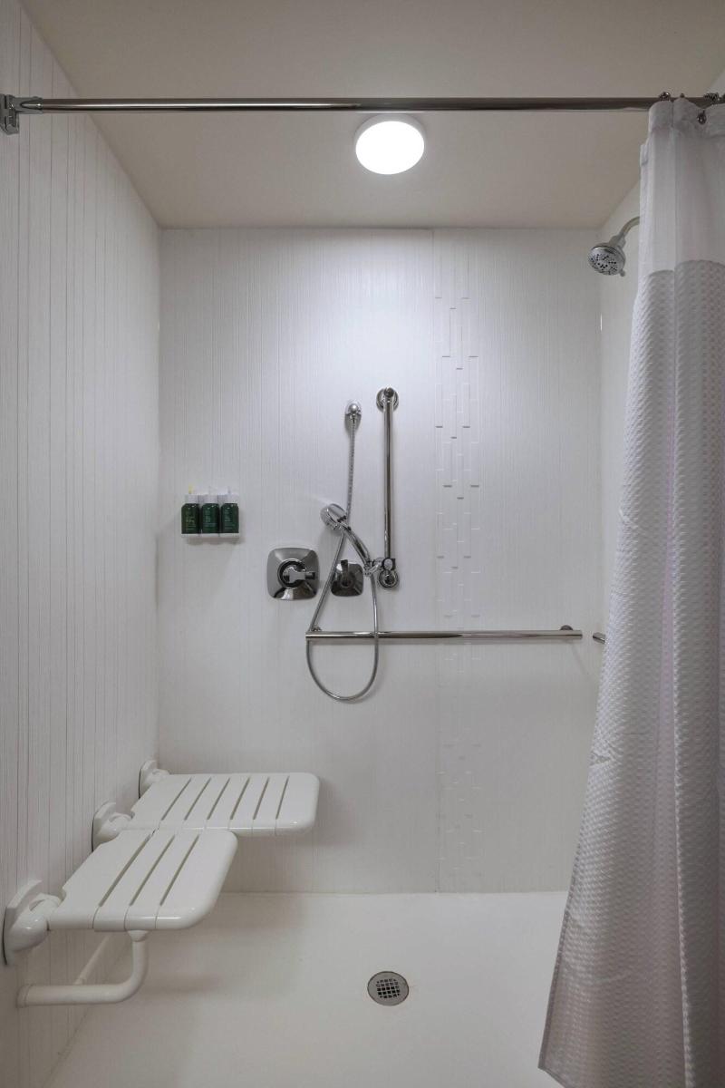 Courtyard by Marriott St. Louis Brentwood image