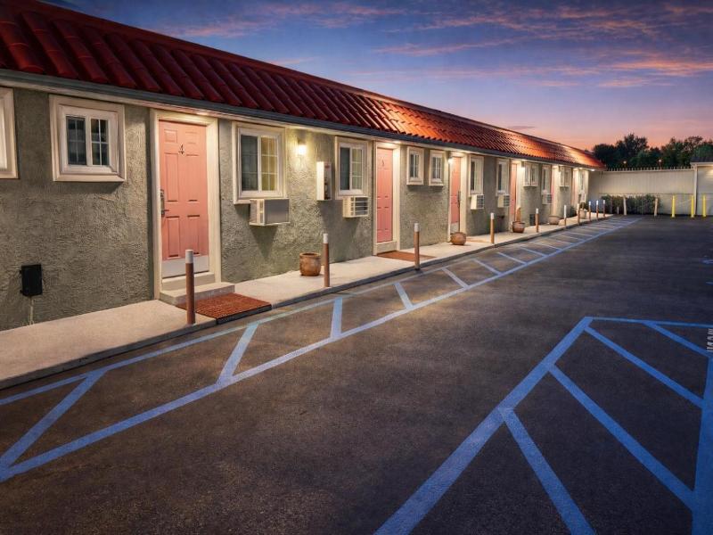 Carlton Motel image