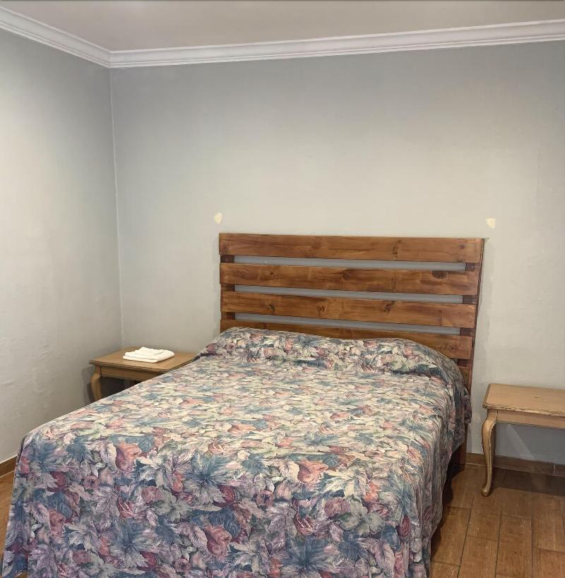 Carlton Motel image