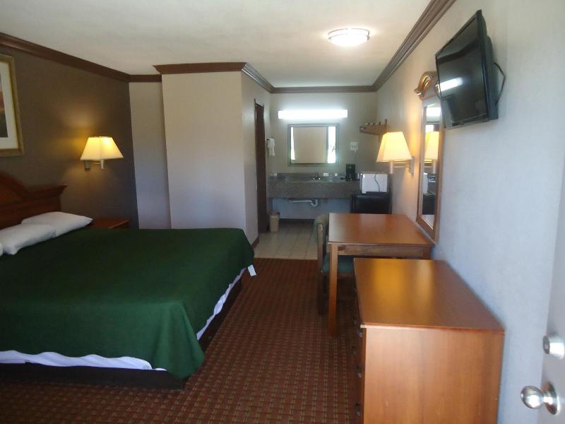 Economy Inn