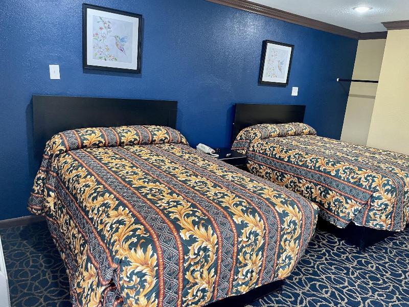 Economy Inn — photo 6