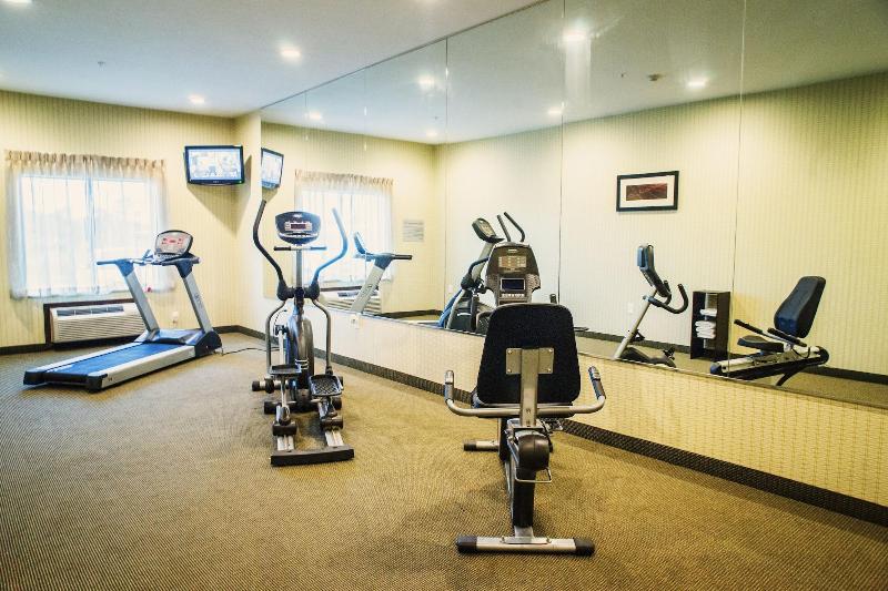 Three Rivers Inn & Suites