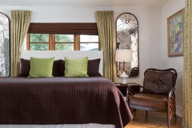 Black Dolphin Inn image