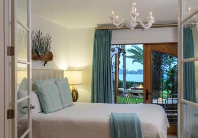 Black Dolphin Inn image