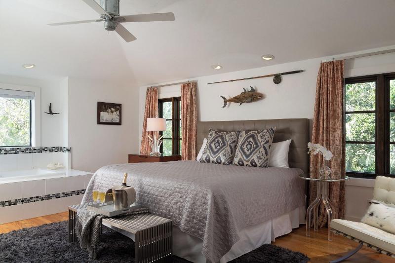 Black Dolphin Inn image