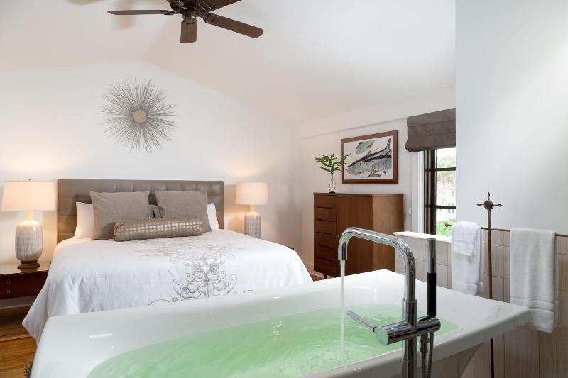Black Dolphin Inn image
