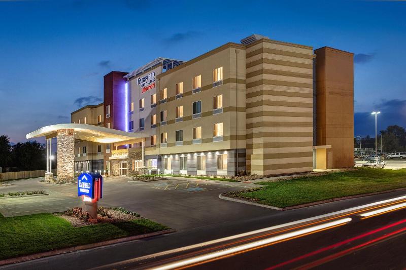 Fairfield Inn & Suites by Marriott Lincoln Crete image