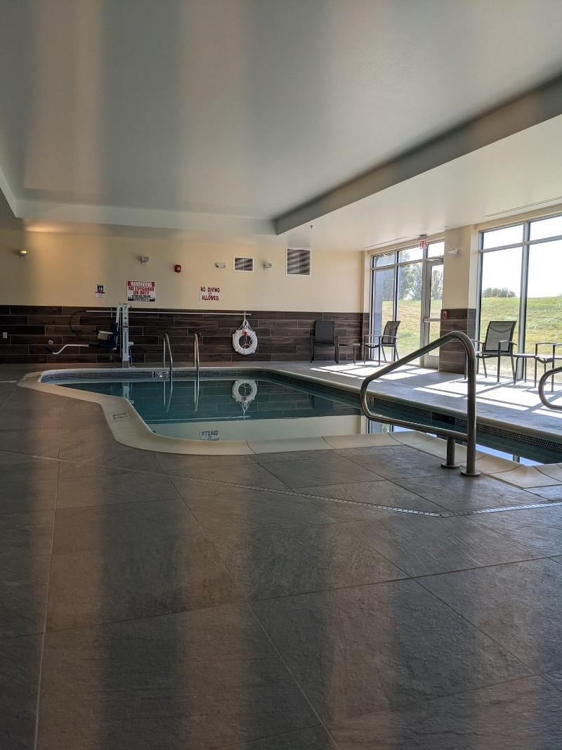 Fairfield Inn & Suites by Marriott Lincoln Crete image