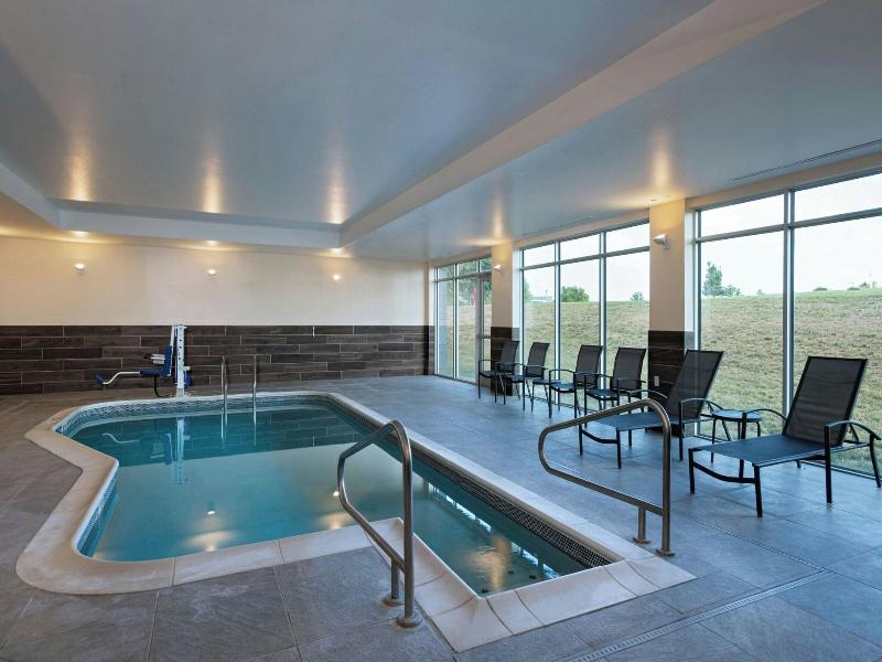 Fairfield Inn & Suites by Marriott Lincoln Crete