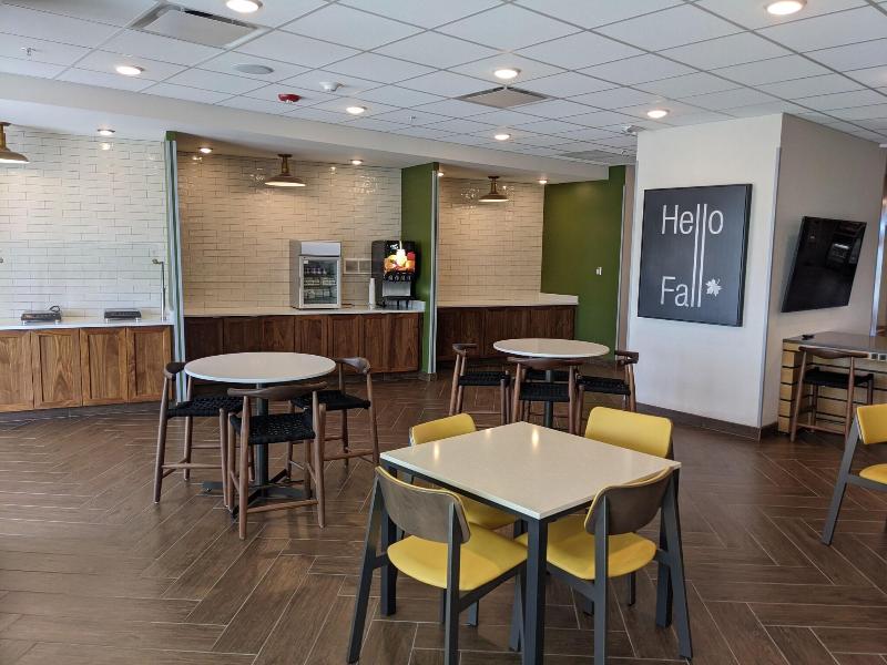 Fairfield Inn & Suites by Marriott Lincoln Crete image
