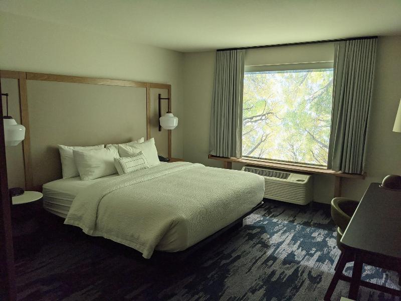 Fairfield Inn & Suites by Marriott Lincoln Crete image