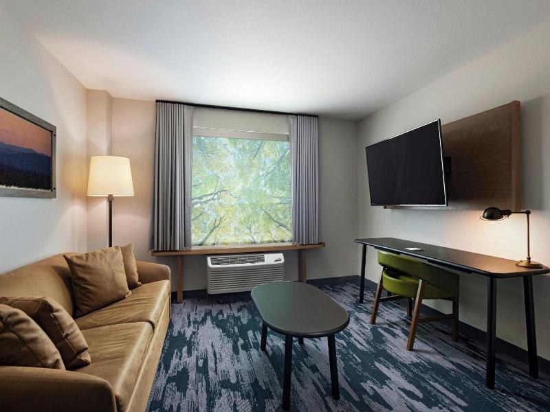Fairfield Inn & Suites by Marriott Lincoln Crete image